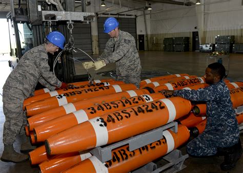 us naval mines today.